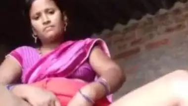 380px x 214px - Village Aunty Exposing Yoni indian xxx video