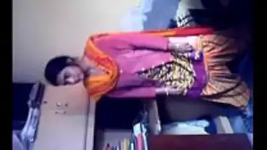 Sxe Valves Telugu Hd Com - Telugu Aunty Showing Her Cunt And Saggy Boobs indian xxx video