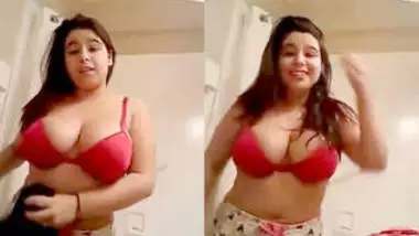 380px x 214px - Desi Girl With Big Ass And Big Boobs Changing indian xxx video