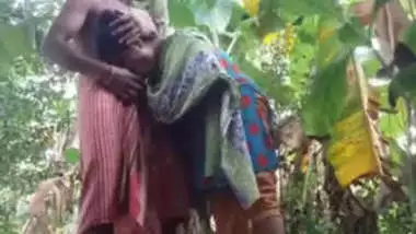 380px x 214px - Bangla Bhabi Affair With Debar Blowjob Fucking In Banana Khet indian xxx  video