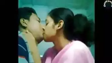 Myindiaporn - Indian Desi Babhi Giving Fuck Cute Boy indian xxx video