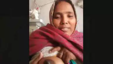 Videos Mota Mota Dudh Tipa Tipi Xx Video indian sex on Ruperttube.net