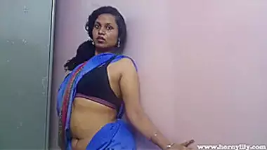 Tamilheroinefucking Video - Horny Lily And Indian Aunty In In Blue Sari Indian Babe Sex Video indian  xxx video