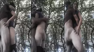 Jamsedpur Slam Girl Fucking Video - Morning Walk Sex Video Desi Aunty With Secret Lover indian xxx video