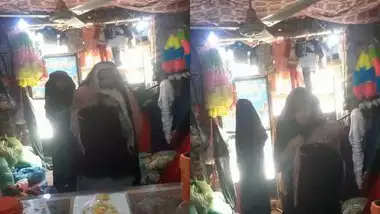 Pakistani Shop Owner Having Sex With Two Customers indian xxx video